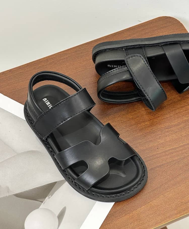 H Sandals with strap