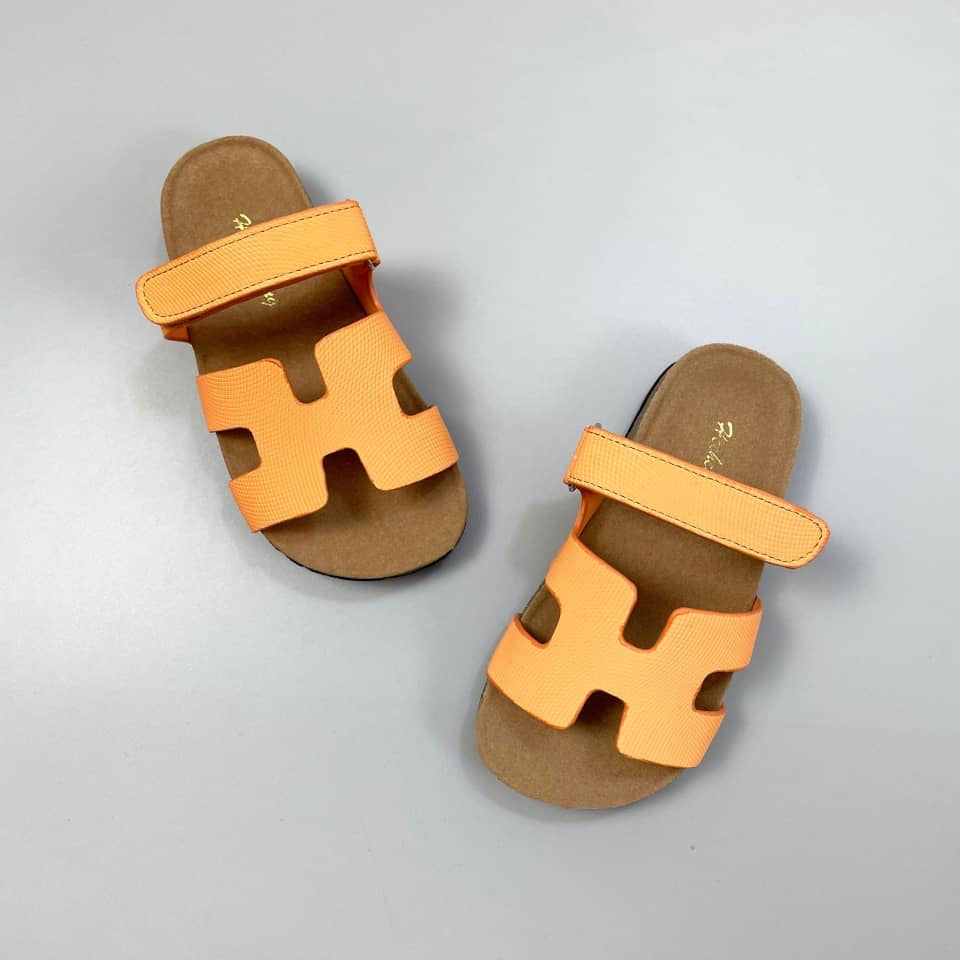 H Sandals