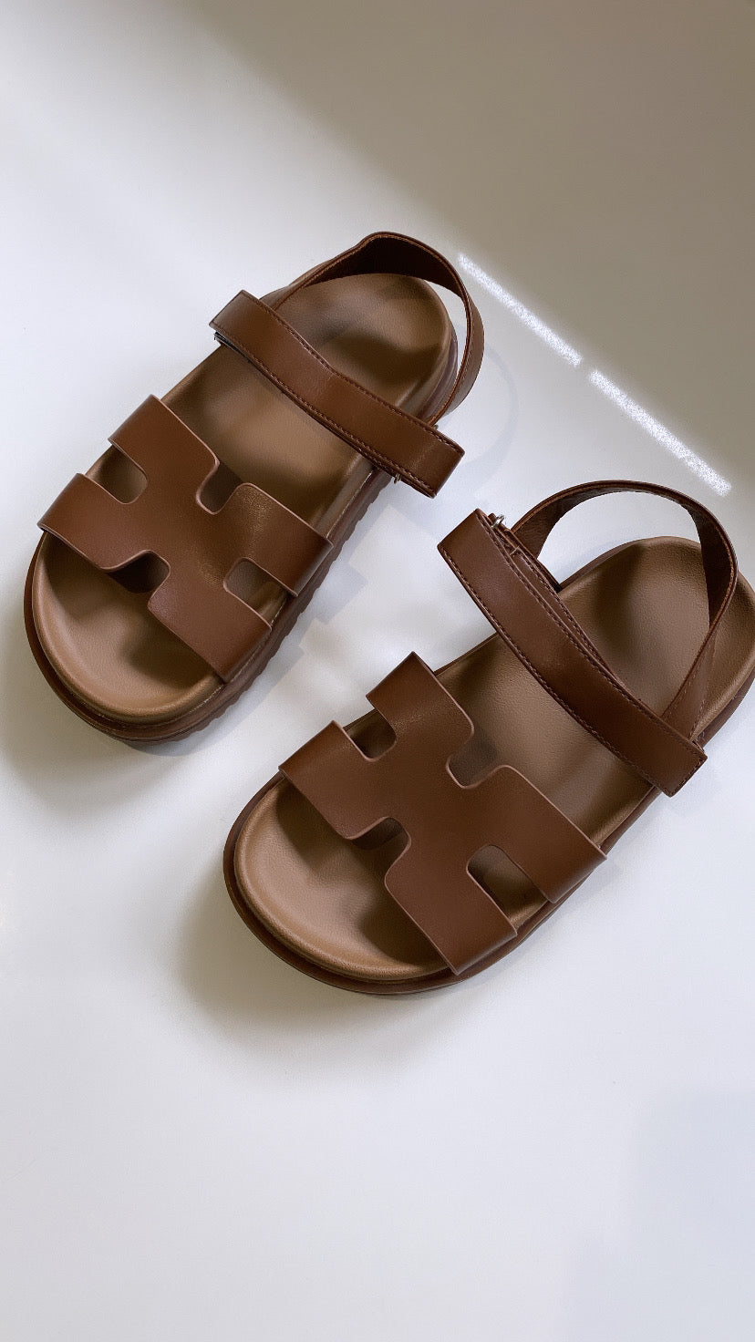 H Sandals (strap)