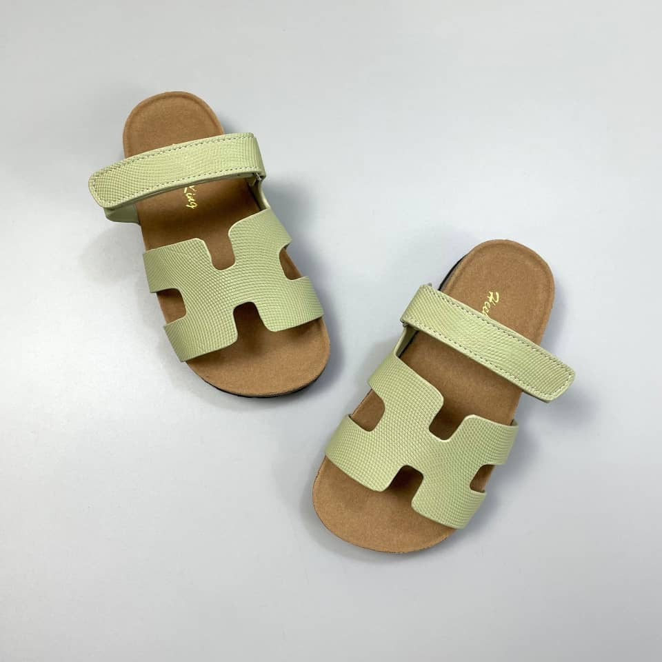 H Sandals