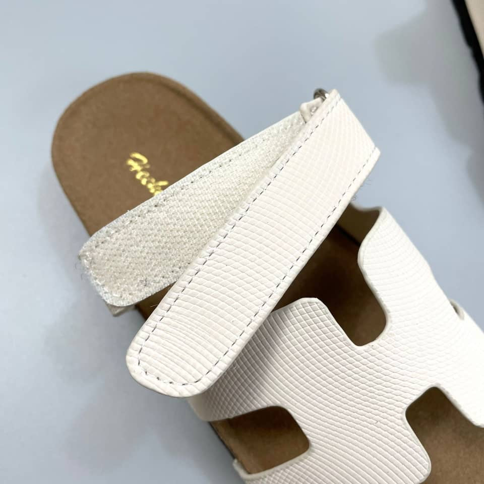 H Sandals