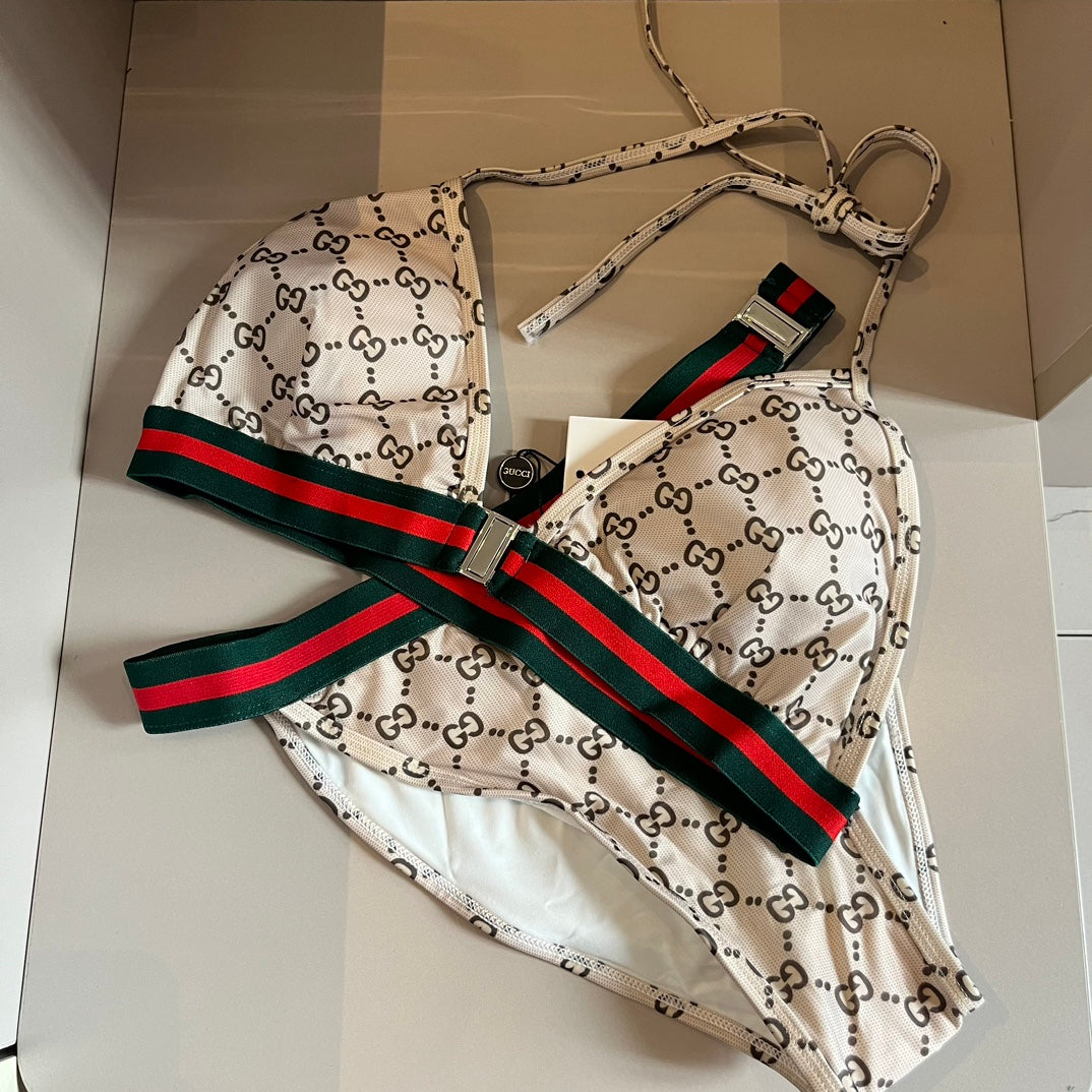 GG bikini
