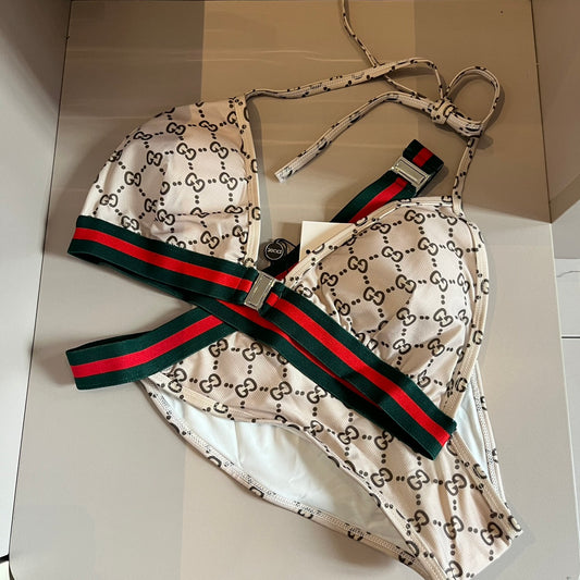 GG bikini