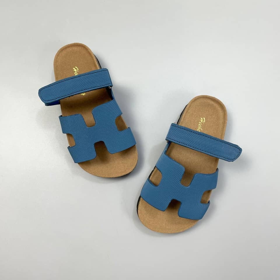 H Sandals