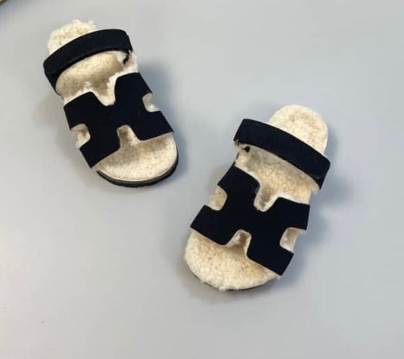 H Sandals